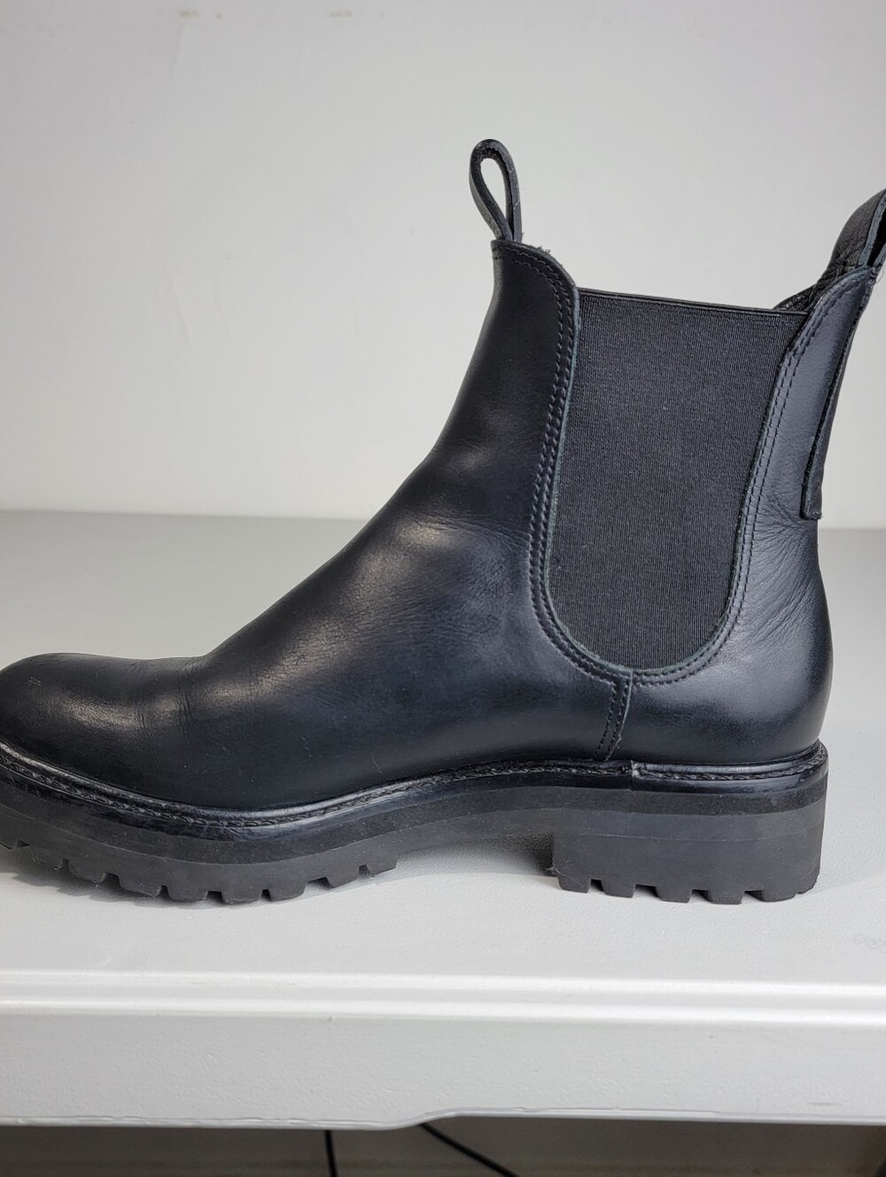 Everlane "The Lug" Sole Chelsea Boots Size 8 Black Leather Ankle Booties 90s Y2K - Picture 10 of 16